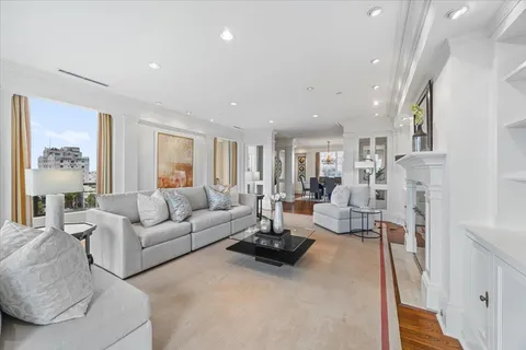 $3,000,000 | 20 West 3rd Avenue, Unit 601, San Mateo, CA 94402