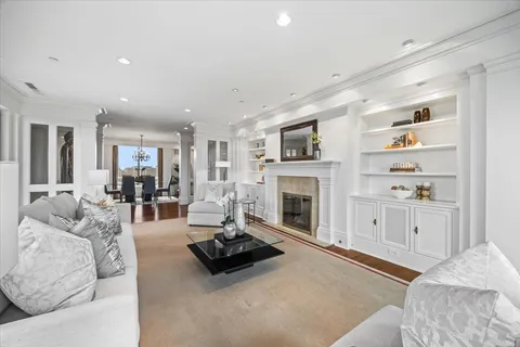 $3,000,000 | 20 West 3rd Avenue, Unit 601, San Mateo, CA 94402