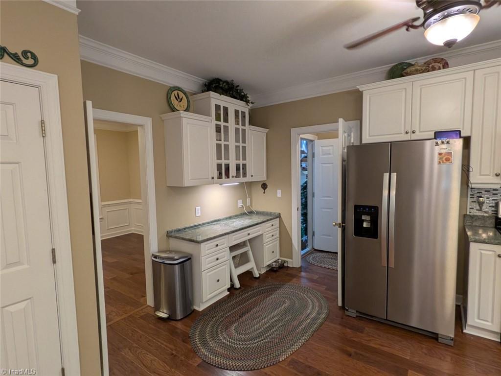 1702 Lakeland Point High Point, NC 27265 - Photo 10 of 50
