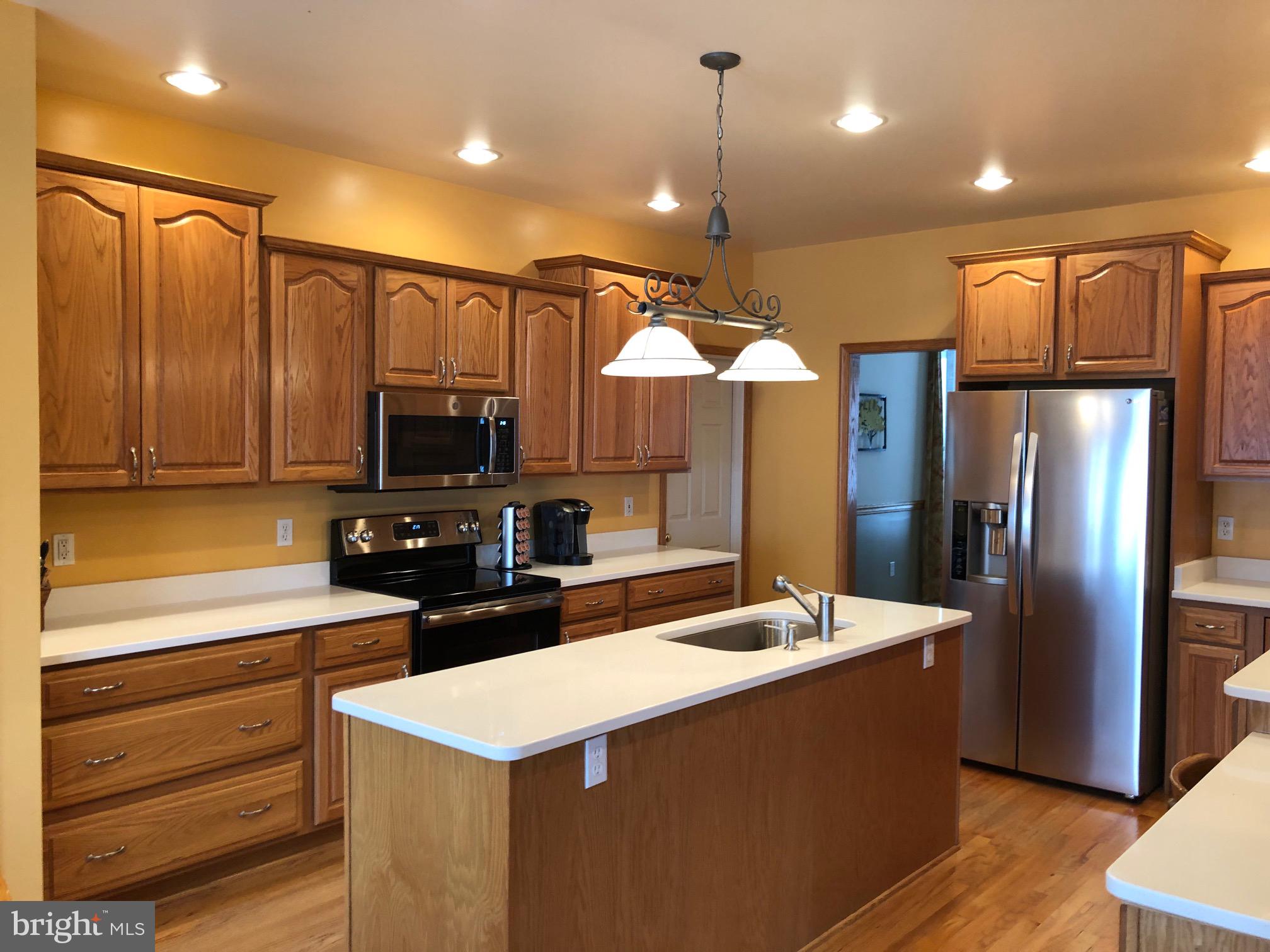 10830 Gambrill Park Road Frederick, MD 21702 - Photo 9 of 33 Kitchen - New Dishwasher, MW & Stove