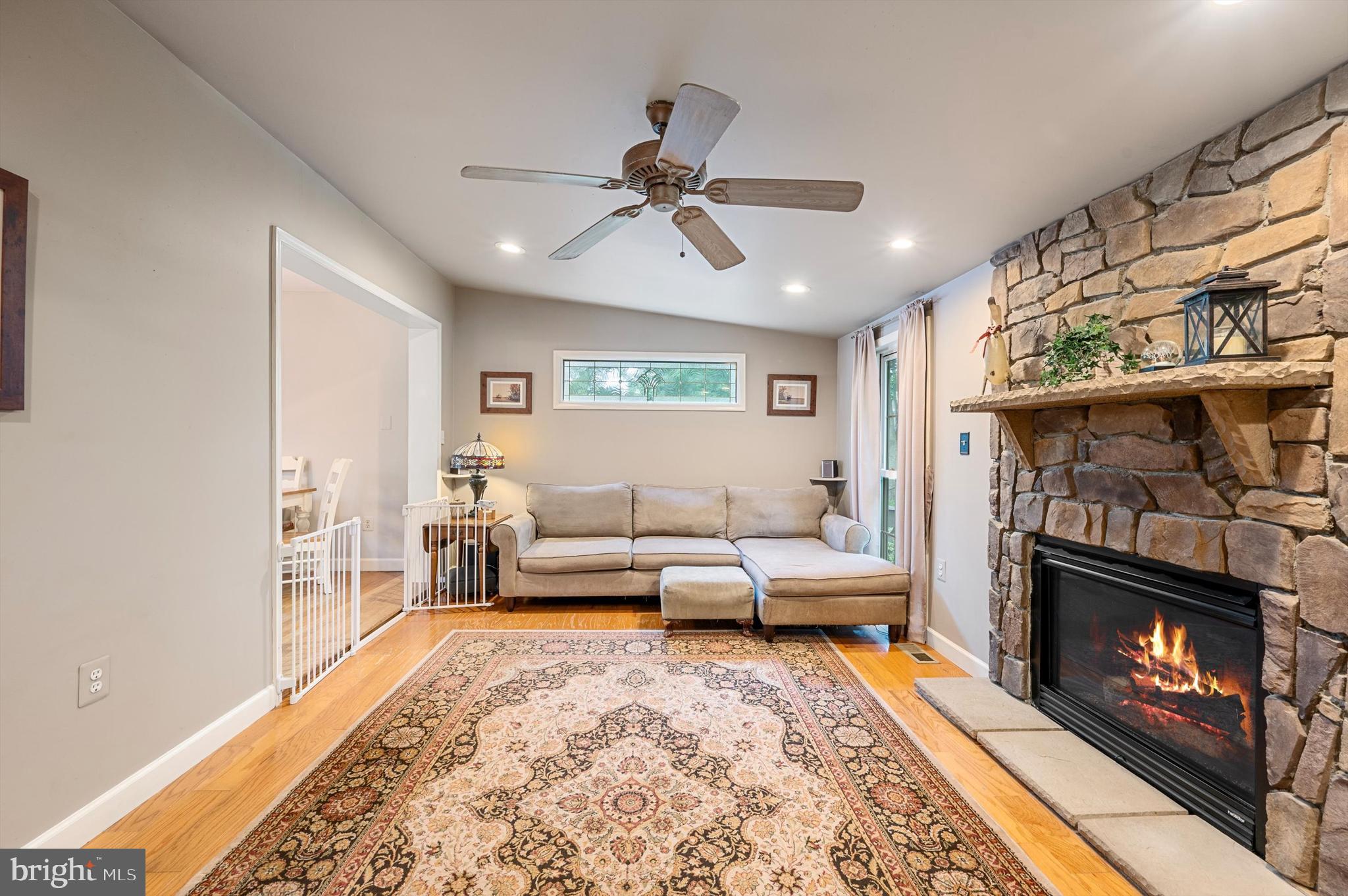 13134 Haddock Road Woodbridge, VA 22193 - Photo 11 of 55 Gallery Image 11