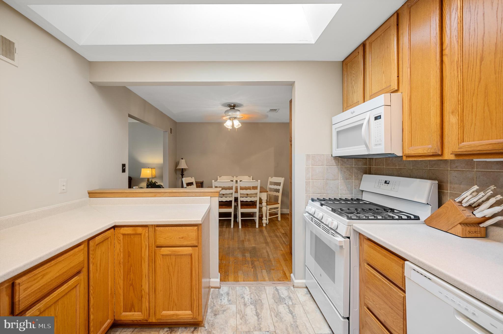 13134 Haddock Road Woodbridge, VA 22193 - Photo 8 of 55 Gallery Image 8
