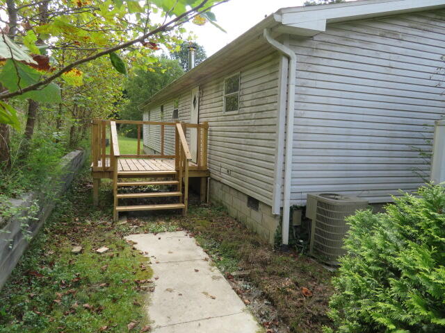 1017 Log Lick Road Winchester, KY 40391 - Photo 2 of 14 IMG_1614
