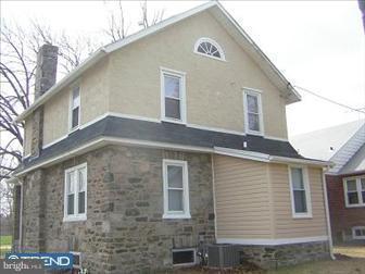 121 Ridley Drive Wallingford, PA 19086 - Photo 3 of 7 Exterior Back