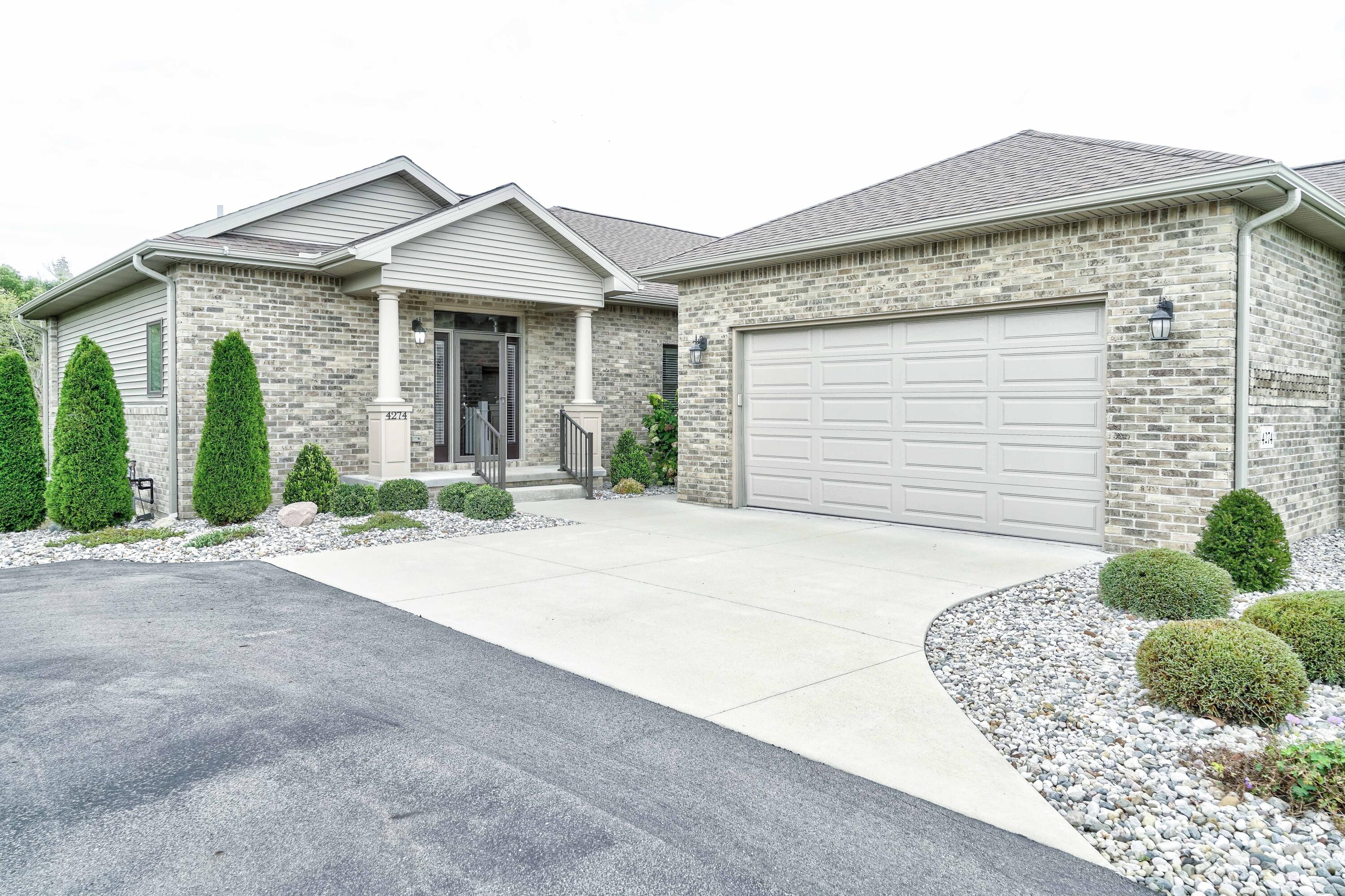 4274 Evergreen Road, Unit 14 Adrian, MI 49221 - Photo 2 of 54 01