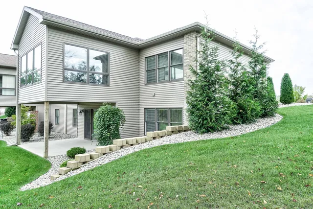 $475,000 | 4274 Evergreen Road, Unit 14, Adrian, MI 49221