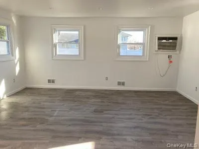 $3,900 | 107 Morton Boulevard, Plainview, NY 11803