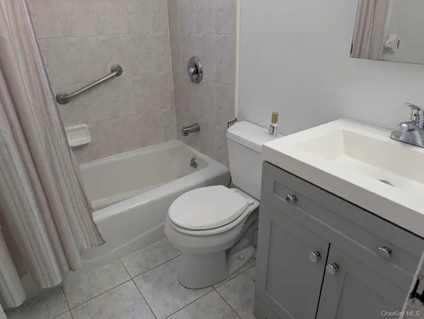 $3,900 | 107 Morton Boulevard, Plainview, NY 11803