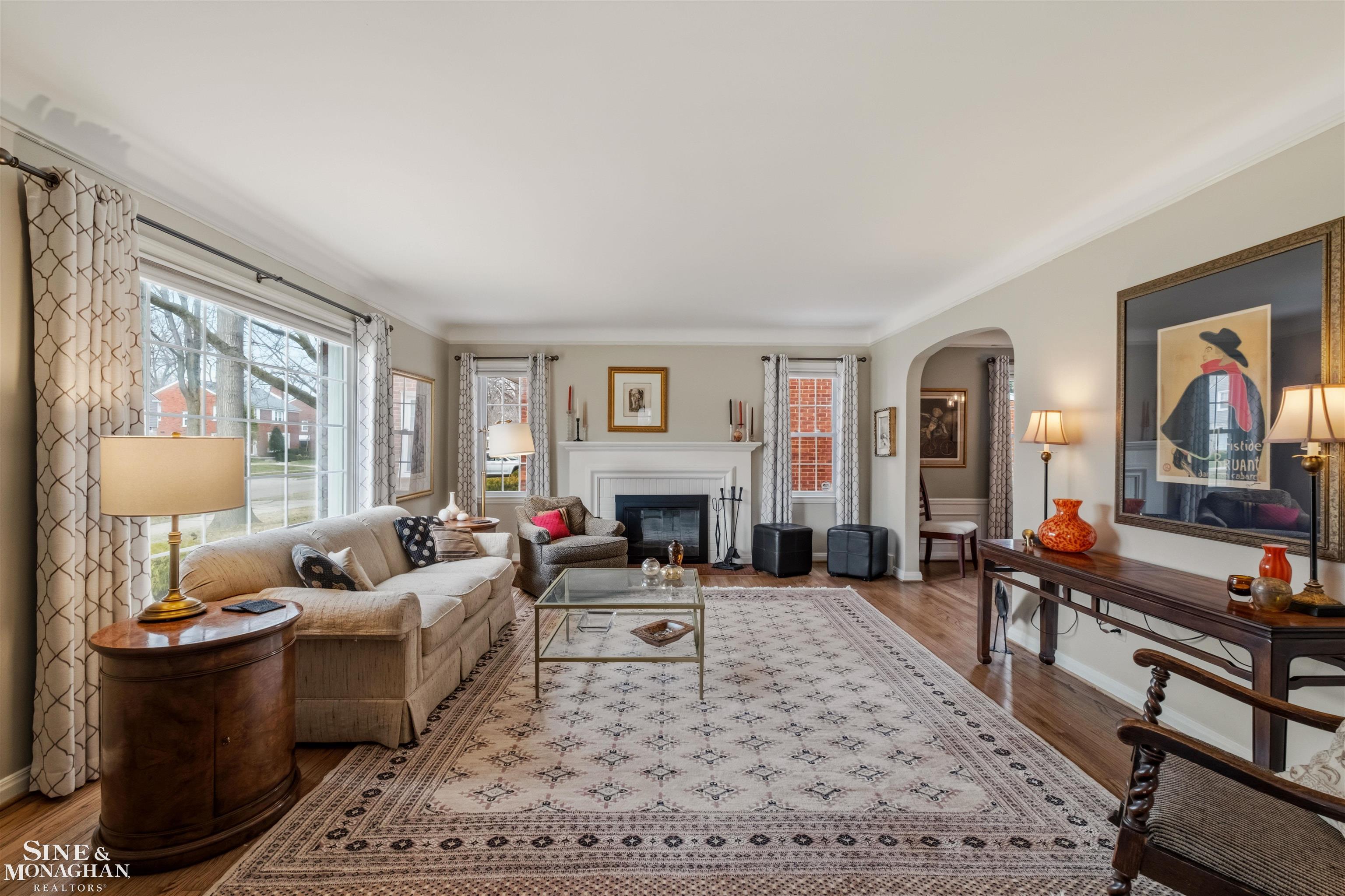 1800 Littlestone Road Grosse Pointe, MI 48236 - Photo 3 of 46 50202477-abe60573-5baf-4e20-aff1-a160563db5cd.JPG