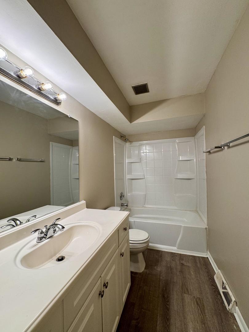 19048 Sherman Street Lansing, IL 60438 - Photo 8 of 24