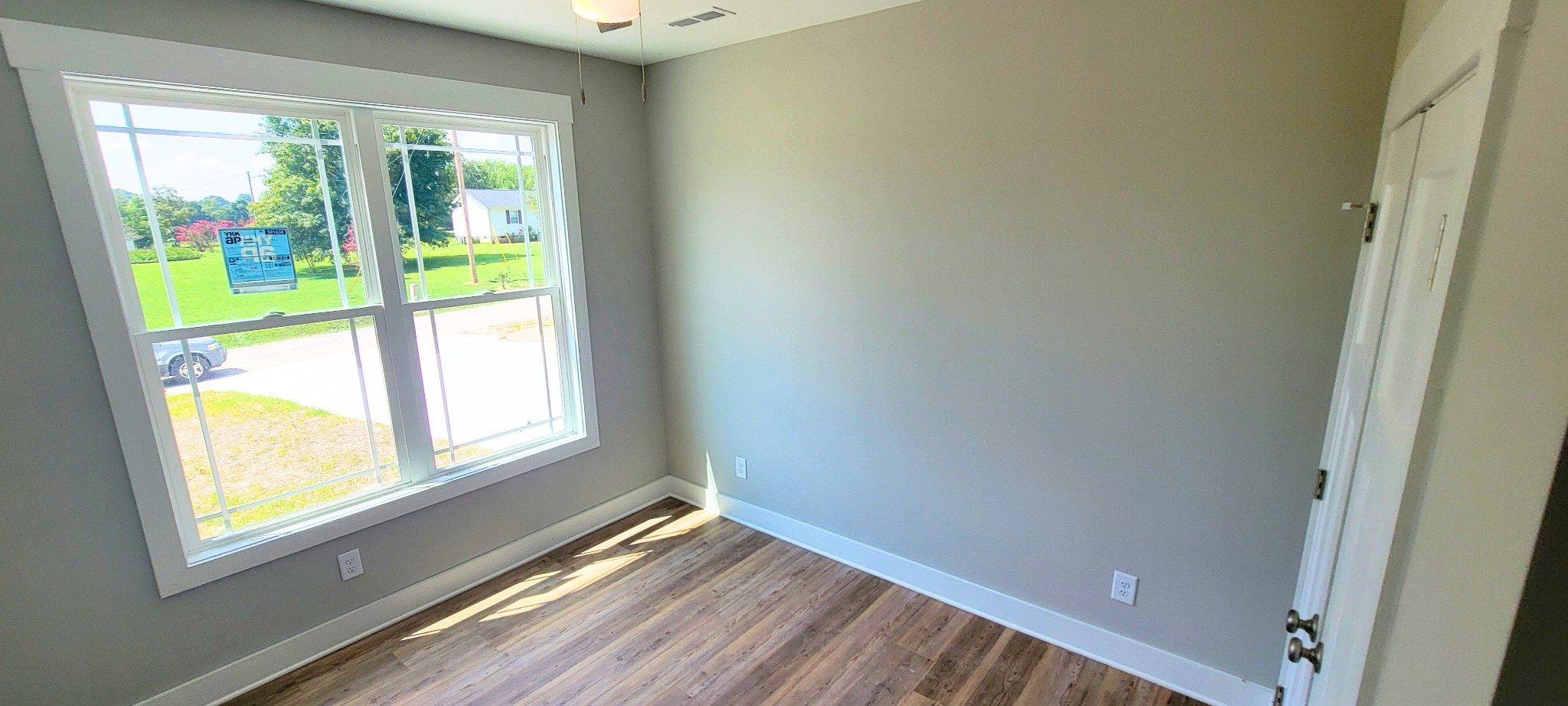2098 Gath Lucky Road McMinnville, TN 37110 - Photo 16 of 21 a view of an empty room and window
