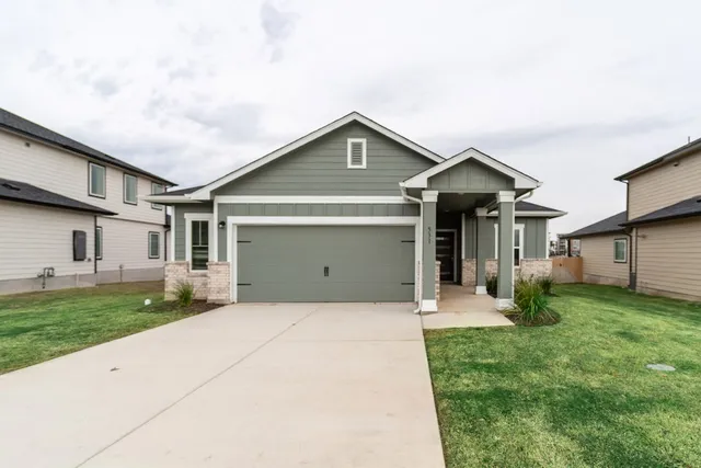 $358,190 | 531 Yellowstone Drive, Kyle, TX 78640
