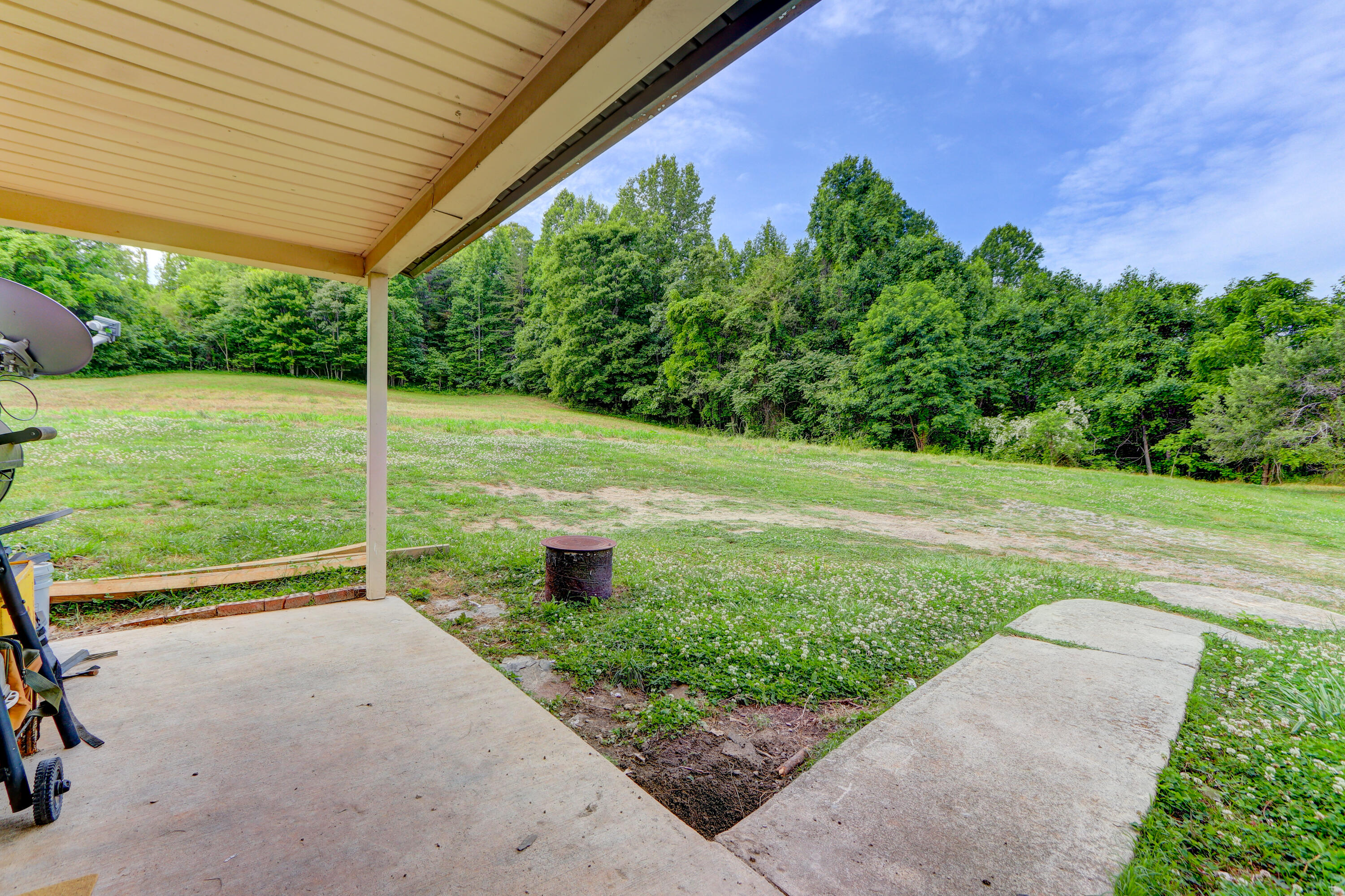 497 Chestnut Stump Road La Follette, TN 37766 - Photo 17 of 25 Positive Perceptions-17