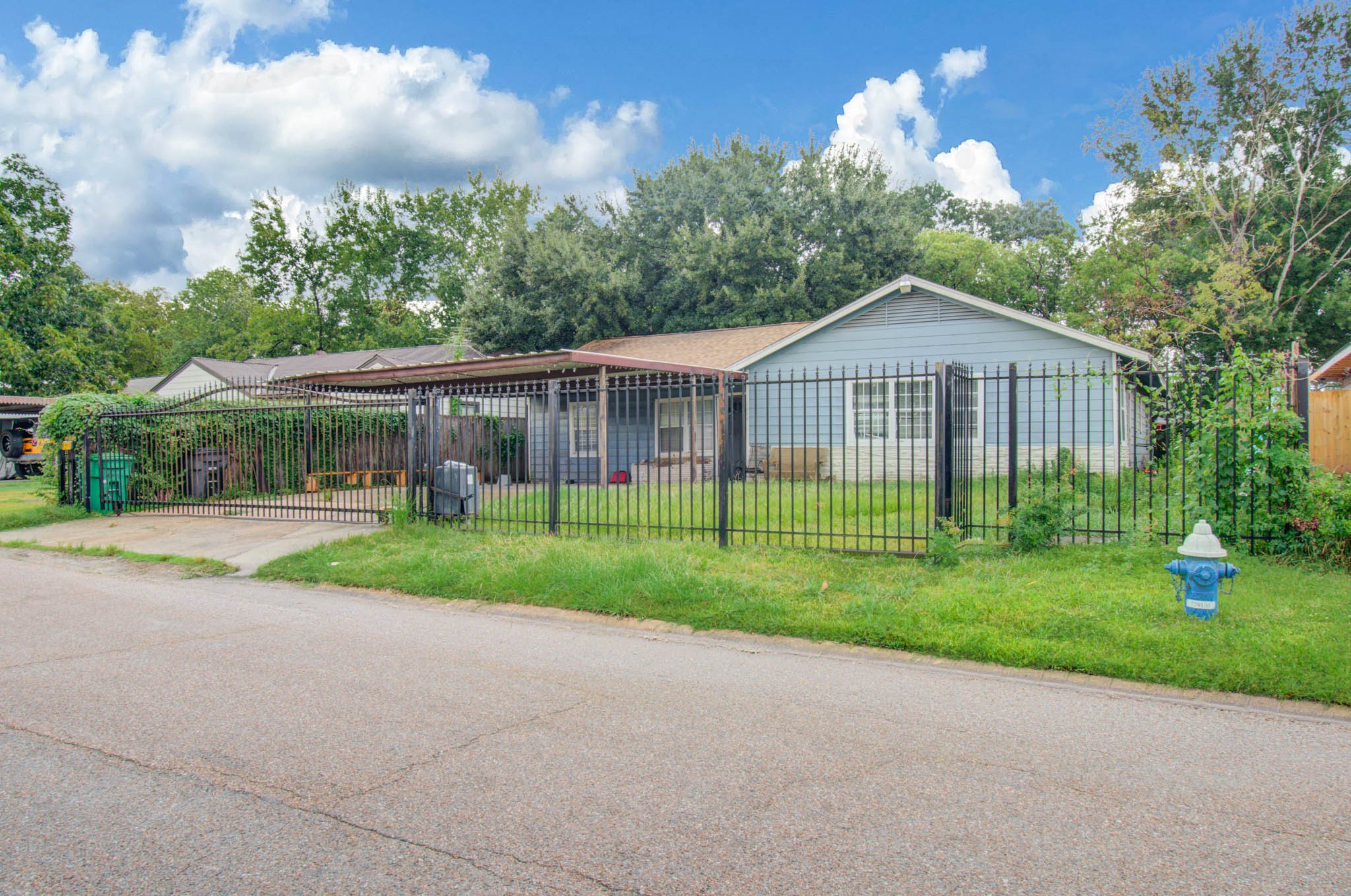 1203 Ruell Street Houston, TX 77017 - Photo 2 of 33 Gallery Image 2