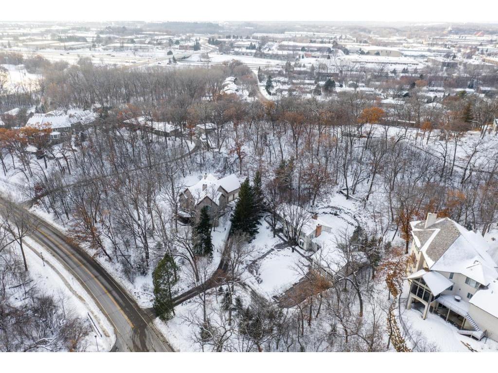 7106 Valley View Road Edina, MN 55439 - Photo 13 of 27