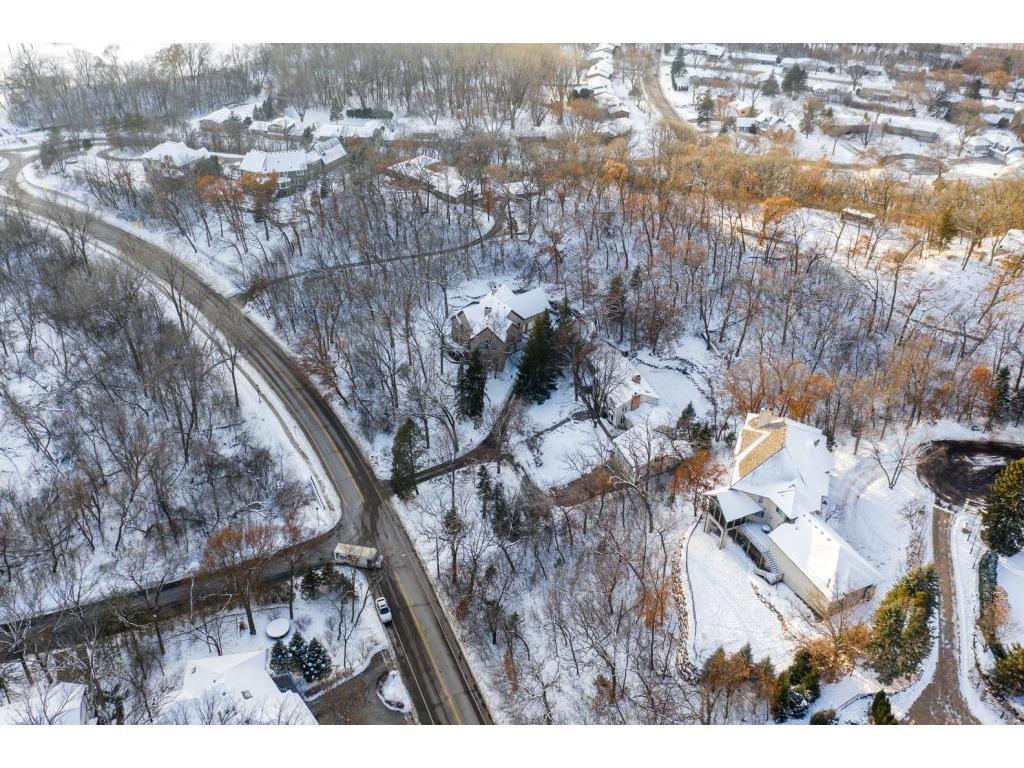 7106 Valley View Road Edina, MN 55439 - Photo 16 of 27