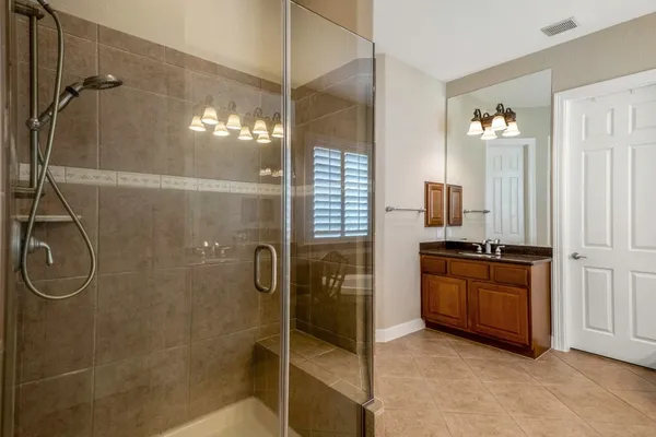 $1,115,000 | 6 Laxey Glen Drive, Spring, TX 77379