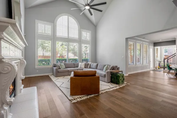 $1,115,000 | 6 Laxey Glen Drive, Spring, TX 77379