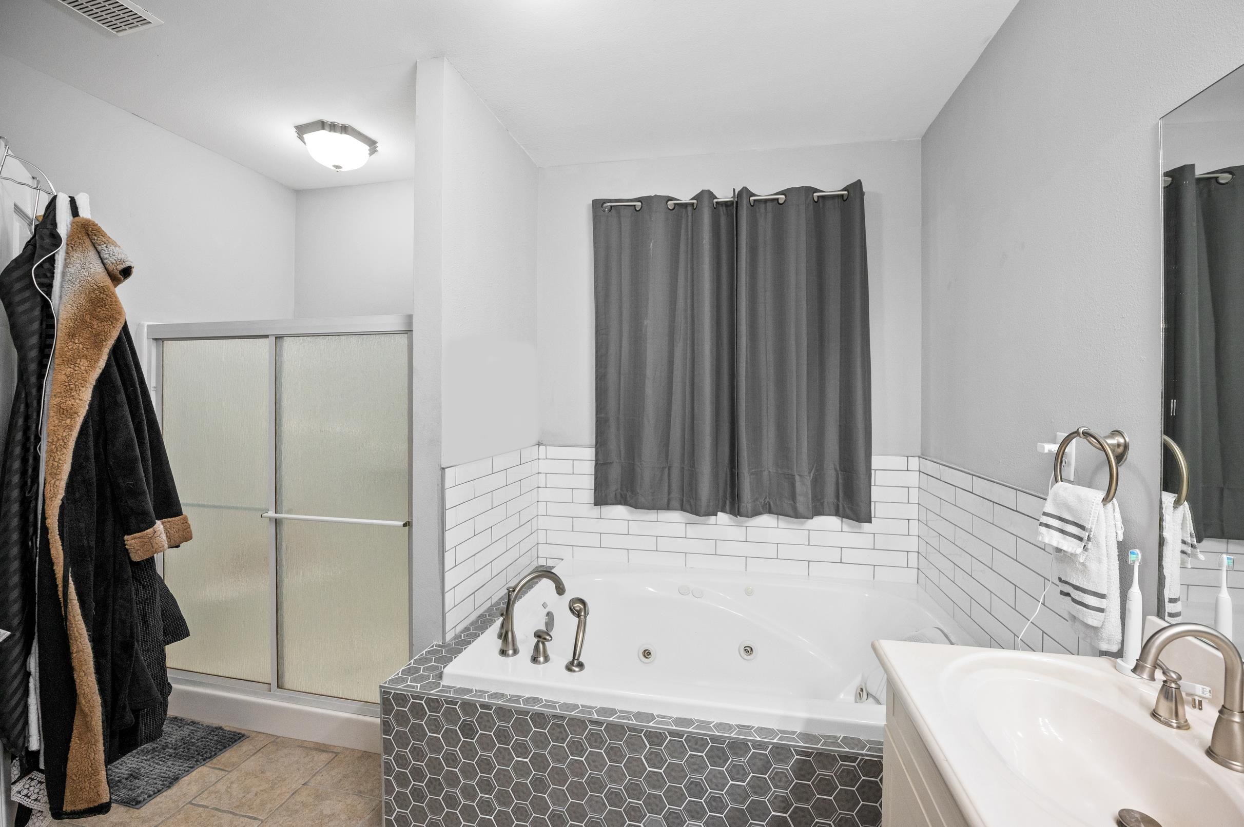 12846 Underwood Road Summerdale, AL 36580 - Photo 45 of 58 Bathroom
