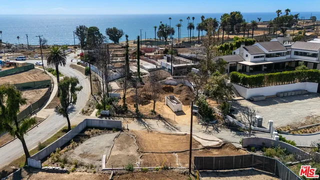 $3,200,000 | 419 Lombard Avenue, Pacific Palisades, CA 90272