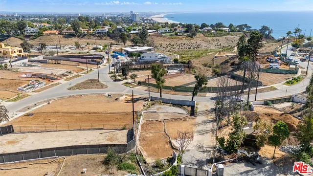 $3,200,000 | 419 Lombard Avenue, Pacific Palisades, CA 90272