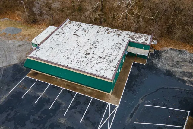 $385,000 | 828 East Main Street, Carbondale, IL 62901