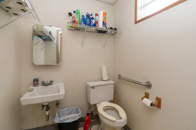 $385,000 | 828 East Main Street, Carbondale, IL 62901