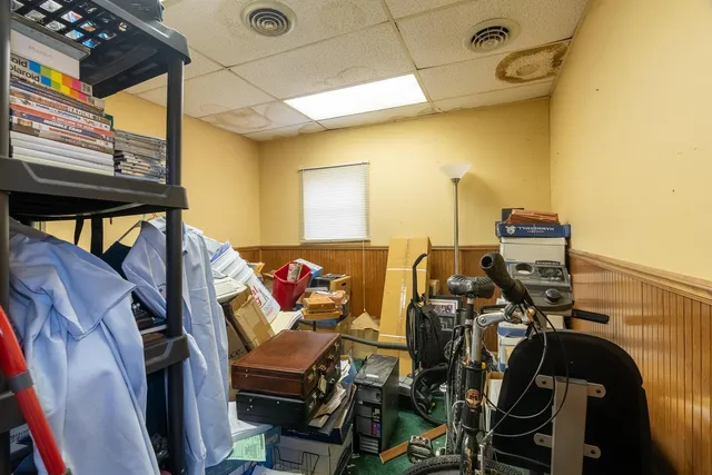 $385,000 | 828 East Main Street, Carbondale, IL 62901