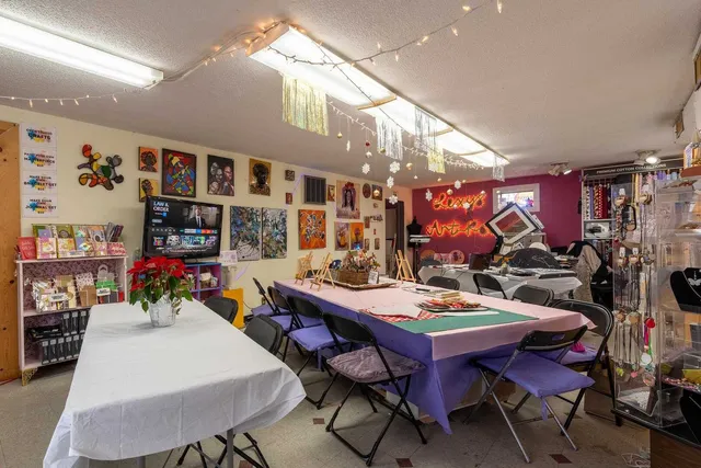 $385,000 | 828 East Main Street, Carbondale, IL 62901