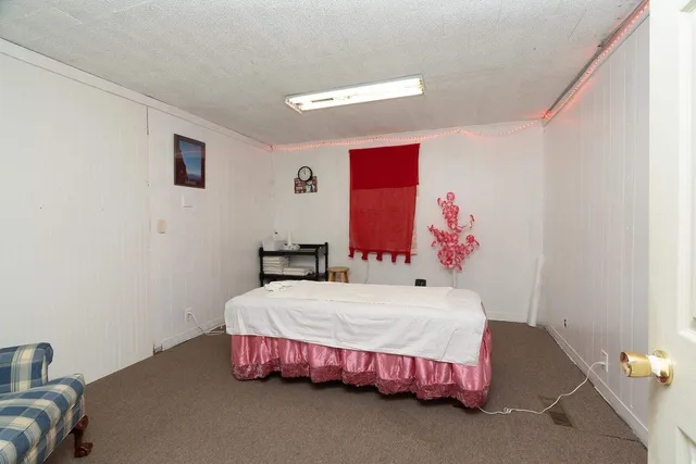 $385,000 | 828 East Main Street, Carbondale, IL 62901