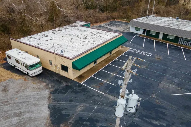 $385,000 | 828 East Main Street, Carbondale, IL 62901