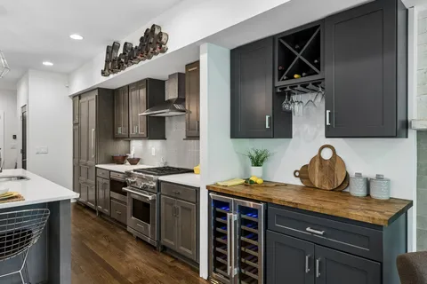 $885,000 | 2320 Dalebrook Court, Nashville, TN 37206