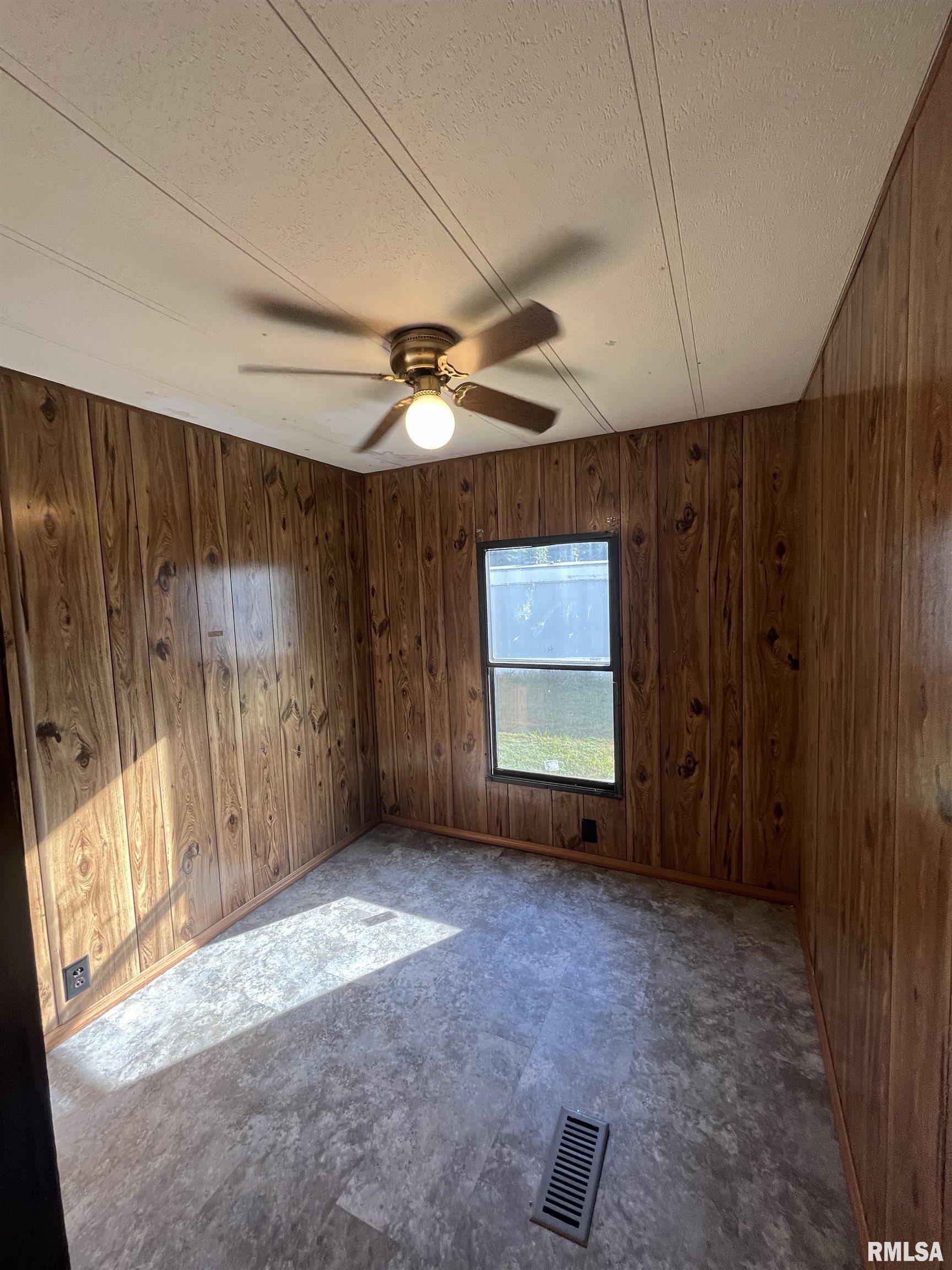 3401 Ridge Avenue, Unit 21 Springfield, IL 62702 - Photo 8 of 13