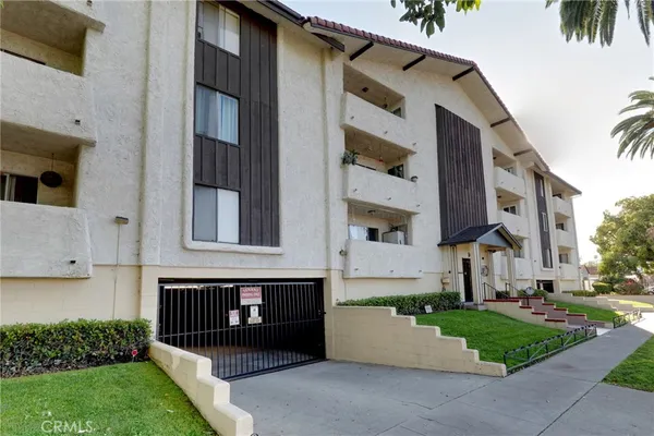 $519,000 | 1422 Rock Glen Avenue, Unit 309, Glendale, CA 91205