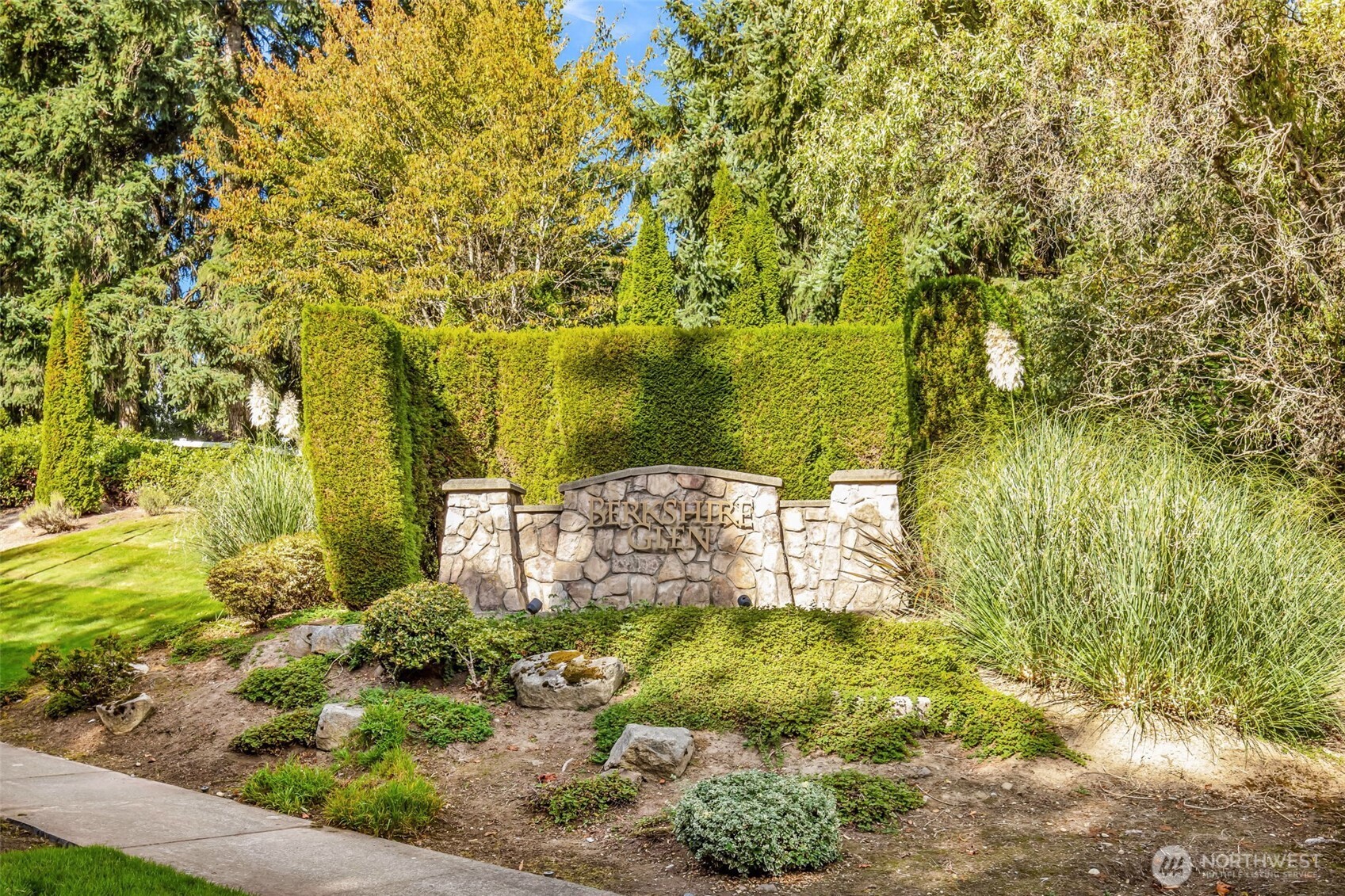 12830 Southeast 299th Street Auburn, WA 98092 - Photo 28 of 30 a view of lake view with lake view