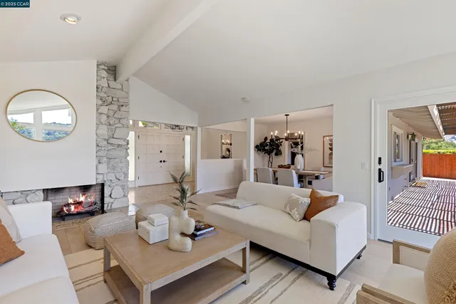 $2,150,000 | 11 Breck Court, Moraga, CA 94556