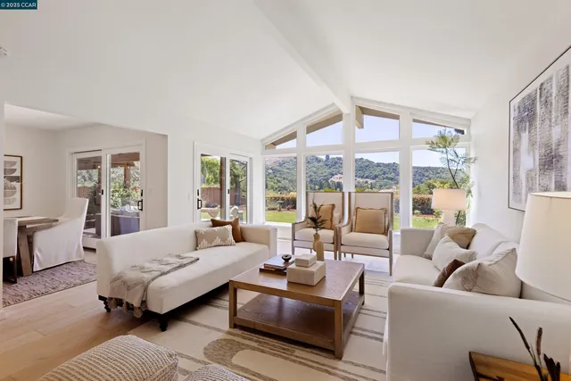 $2,150,000 | 11 Breck Court, Moraga, CA 94556