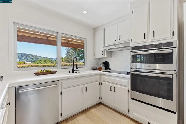 $2,150,000 | 11 Breck Court, Moraga, CA 94556