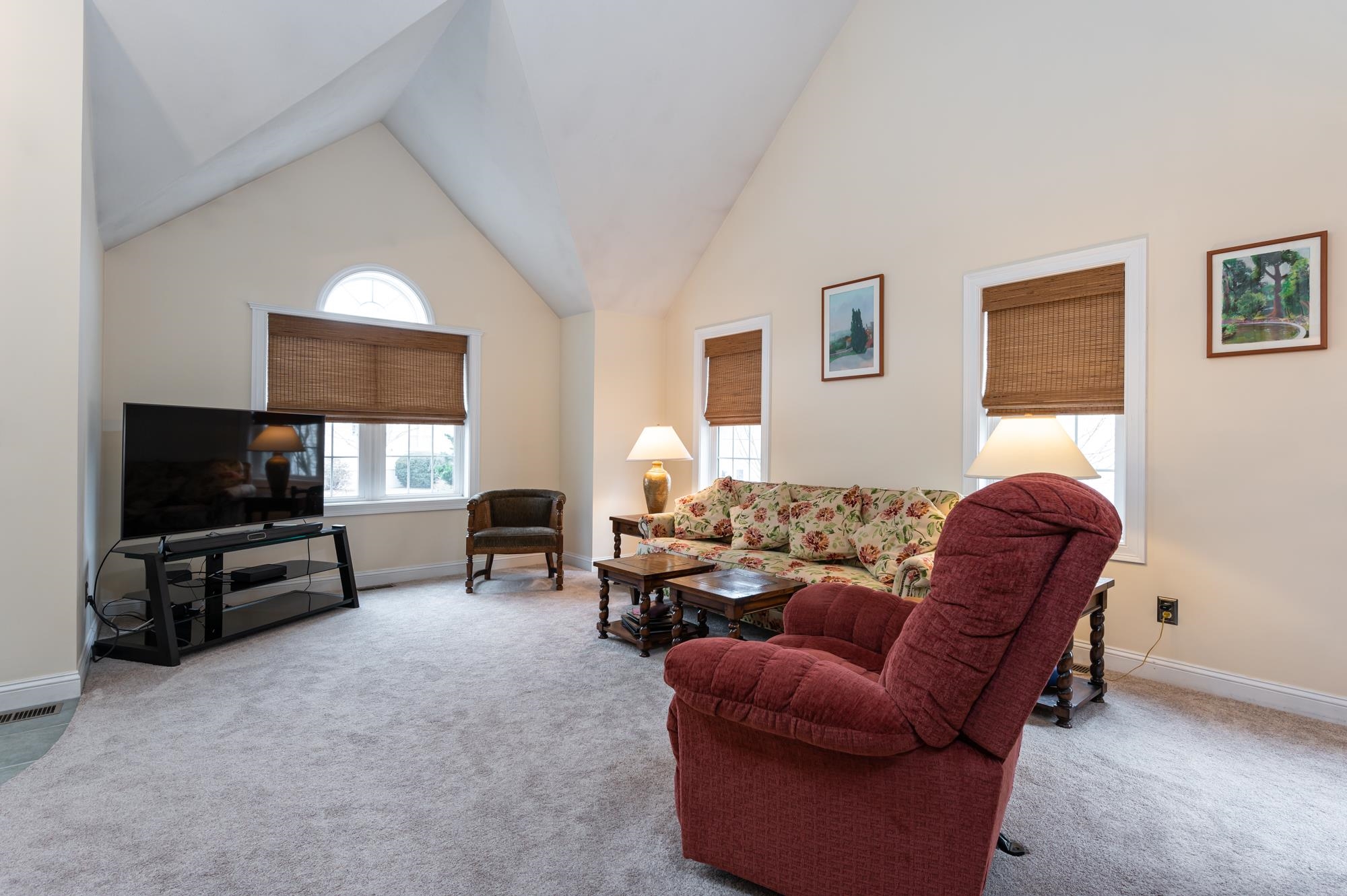 1 Hampton Meadows Hampton, NH 03842 - Photo 5 of 40