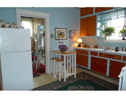 1408 Chartiers Avenue McKees Rocks, PA 15136 - Photo 8 of 18 Kitchen.