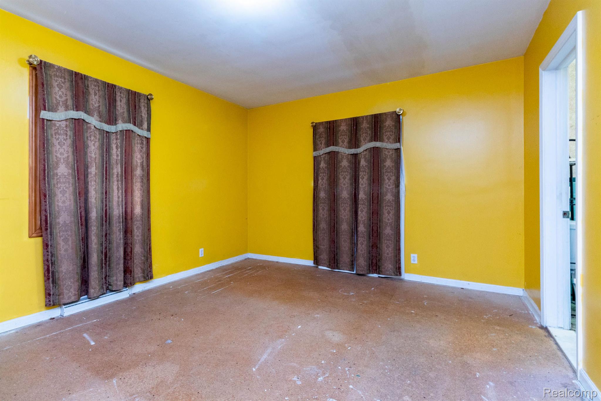 4251 Lapeer Road Burton, MI 48509 - Photo 20 of 48