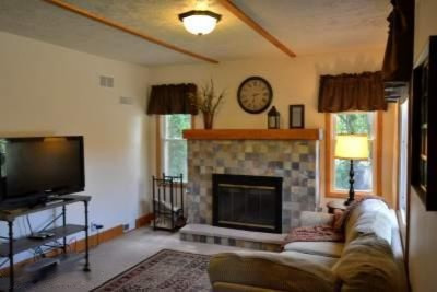 6550 Lincoln Lake Road Northeast Belding, MI 48809 - Photo 6 of 32 LL_13