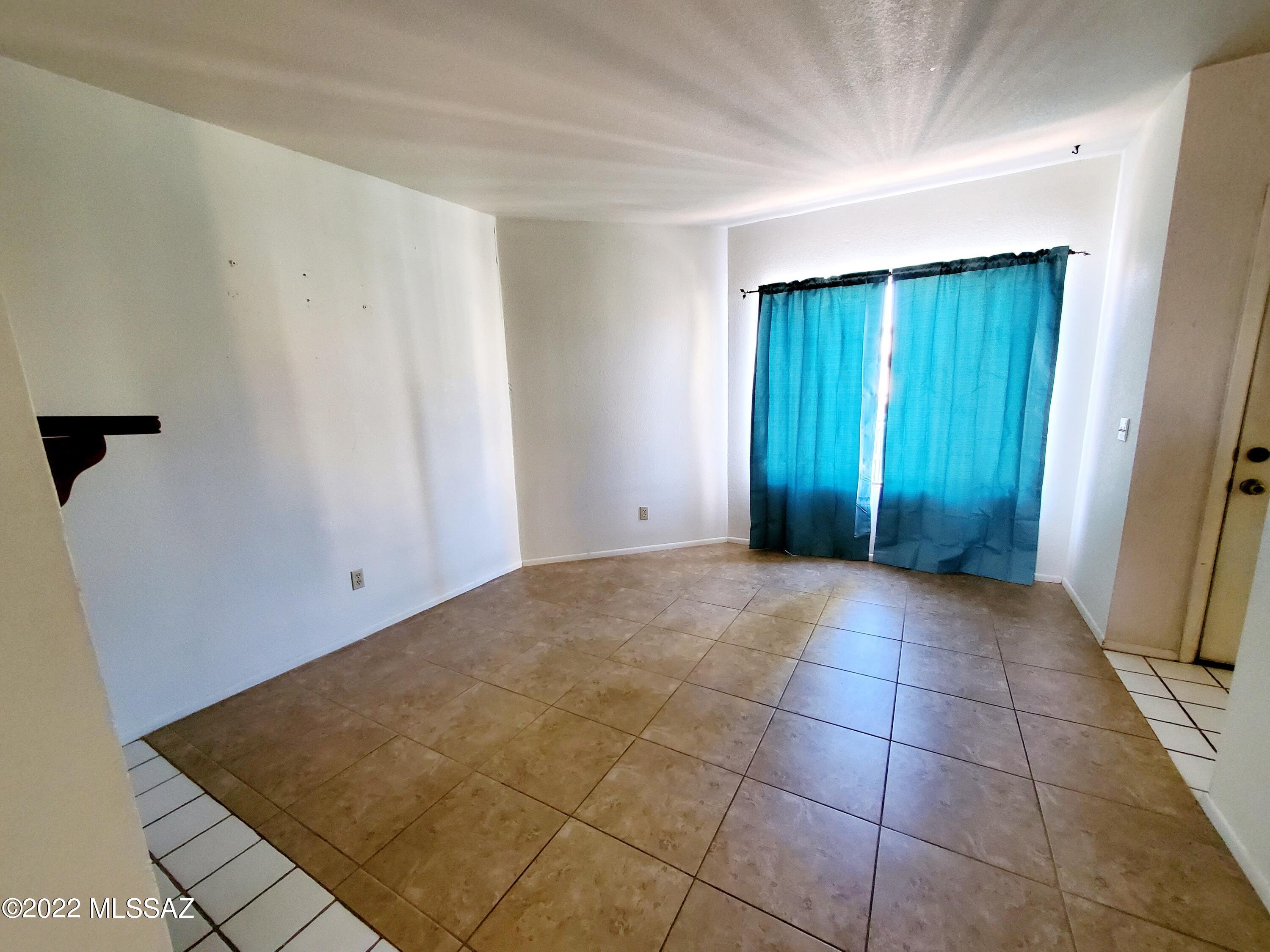 3690 North Country Club Road, Unit 1014 Tucson, AZ 85716 - Photo 5 of 16