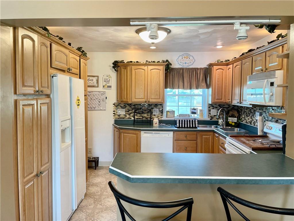 364 Ceylon Road Carmichaels, PA 15320 - Photo 7 of 27 Gallery Image 7