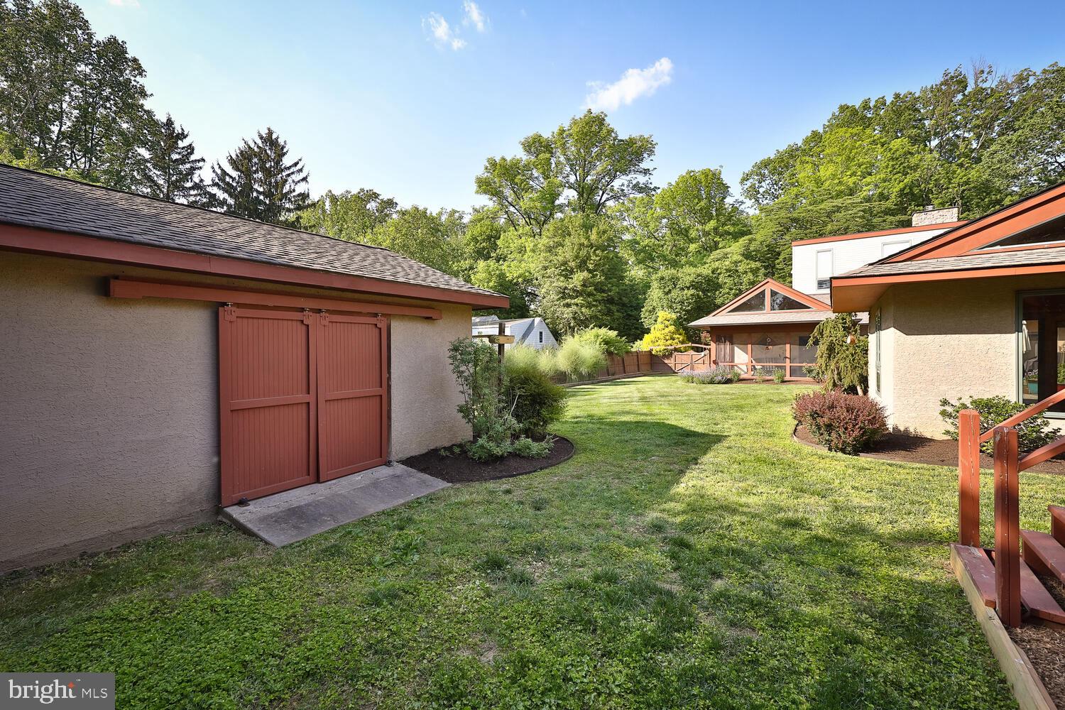 1130 Kingsley Road Rydal, PA 19046 - Photo 65 of 72 Large Shed