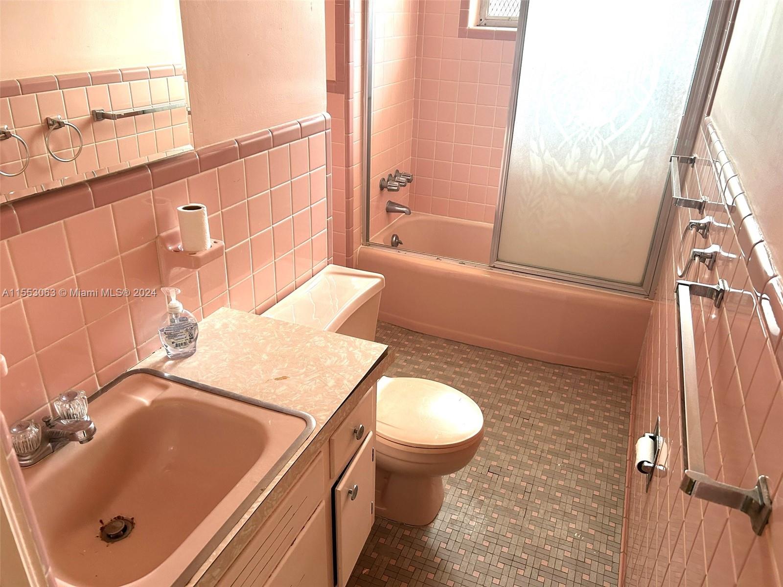 11450 West Biscayne Canal Road Miami, FL 33161 - Photo 13 of 15 Gallery Image 13