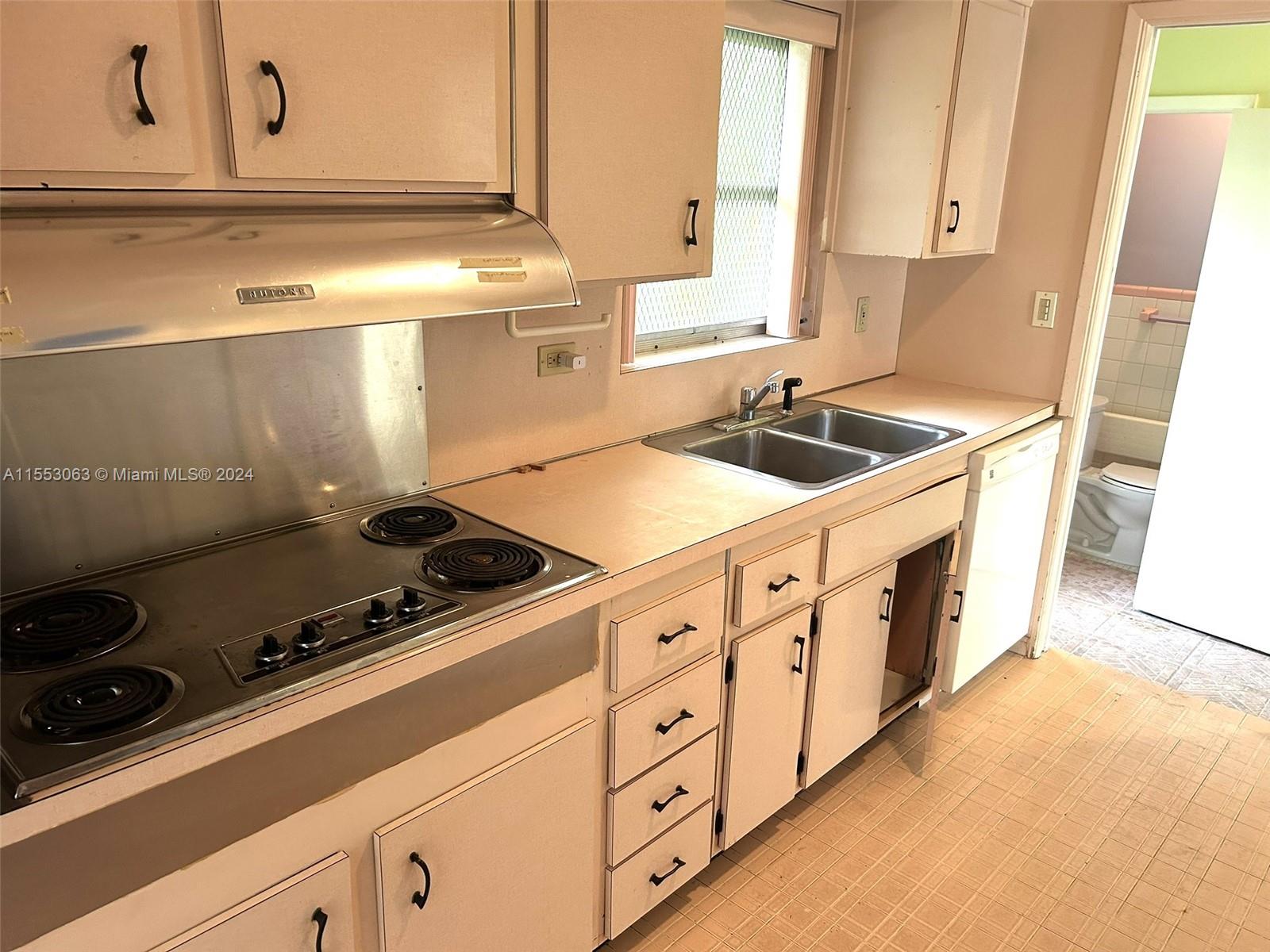 11450 West Biscayne Canal Road Miami, FL 33161 - Photo 8 of 15 Gallery Image 8