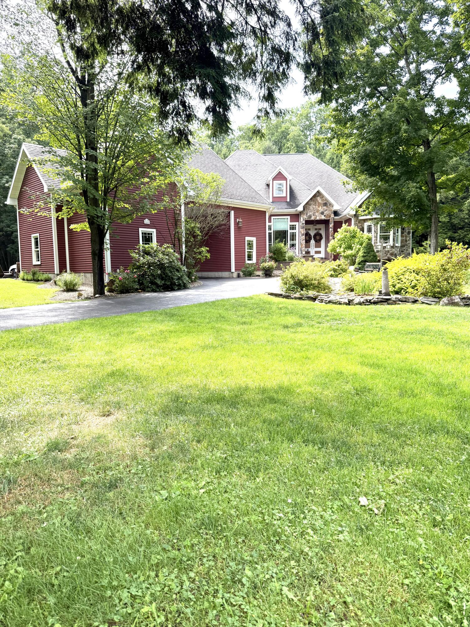 55 Creek Road Champlain, NY 12919 - Photo 1 of 47 Gallery Image 1
