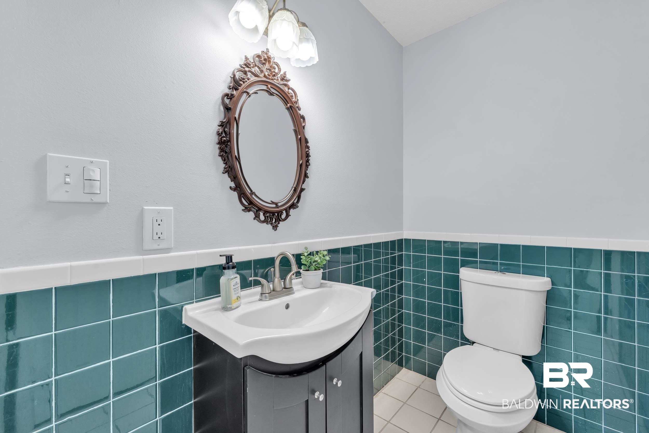 7485 Coopers Landing Road Foley, AL 36535 - Photo 11 of 20 Half Bath