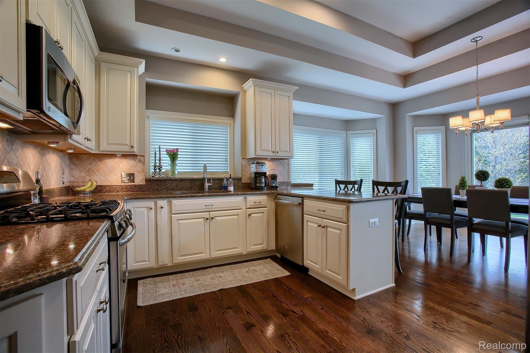 16345 Moore Park Road Macomb, MI 48044 - Photo 13 of 39 13-Kitchen-2nd-View.jpg